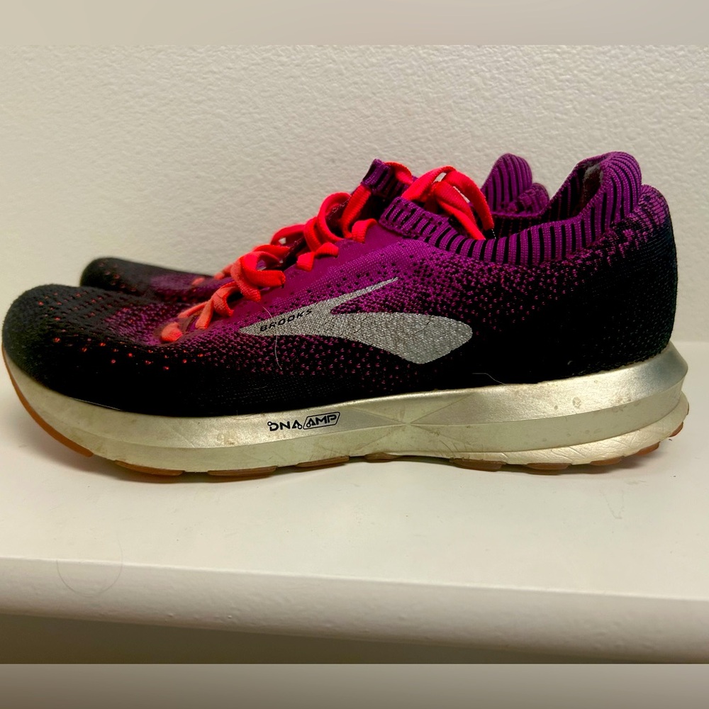 Brooks Levitate 2 Sneaker Womens 9  M Purple Athletic Running Shoes 1202791B596